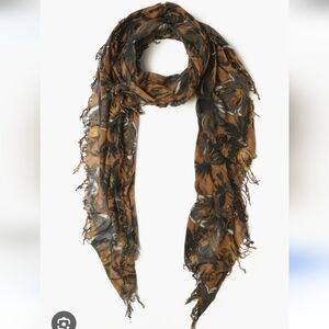 Chan Luu Cashmere & Silk Brown Sugar Mix Floral Patterned Scarf